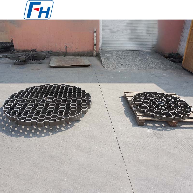 Bottom Charging Heat Treating Trays for Pit Furnaces | FH®